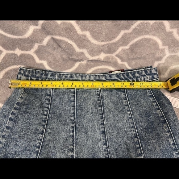No boundaries Juniors Denim Skirt Size 9 - Picture 7 of 7